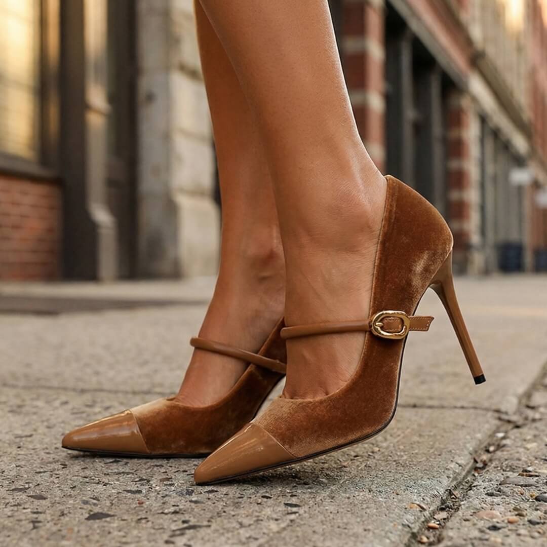 Ines Tacchi in Velluto